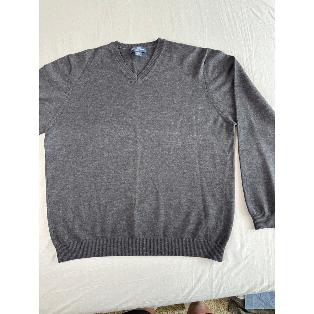 Brooks Brothers Merino Wool Blend Sweater V-Neck Extra Large XL‎ Black